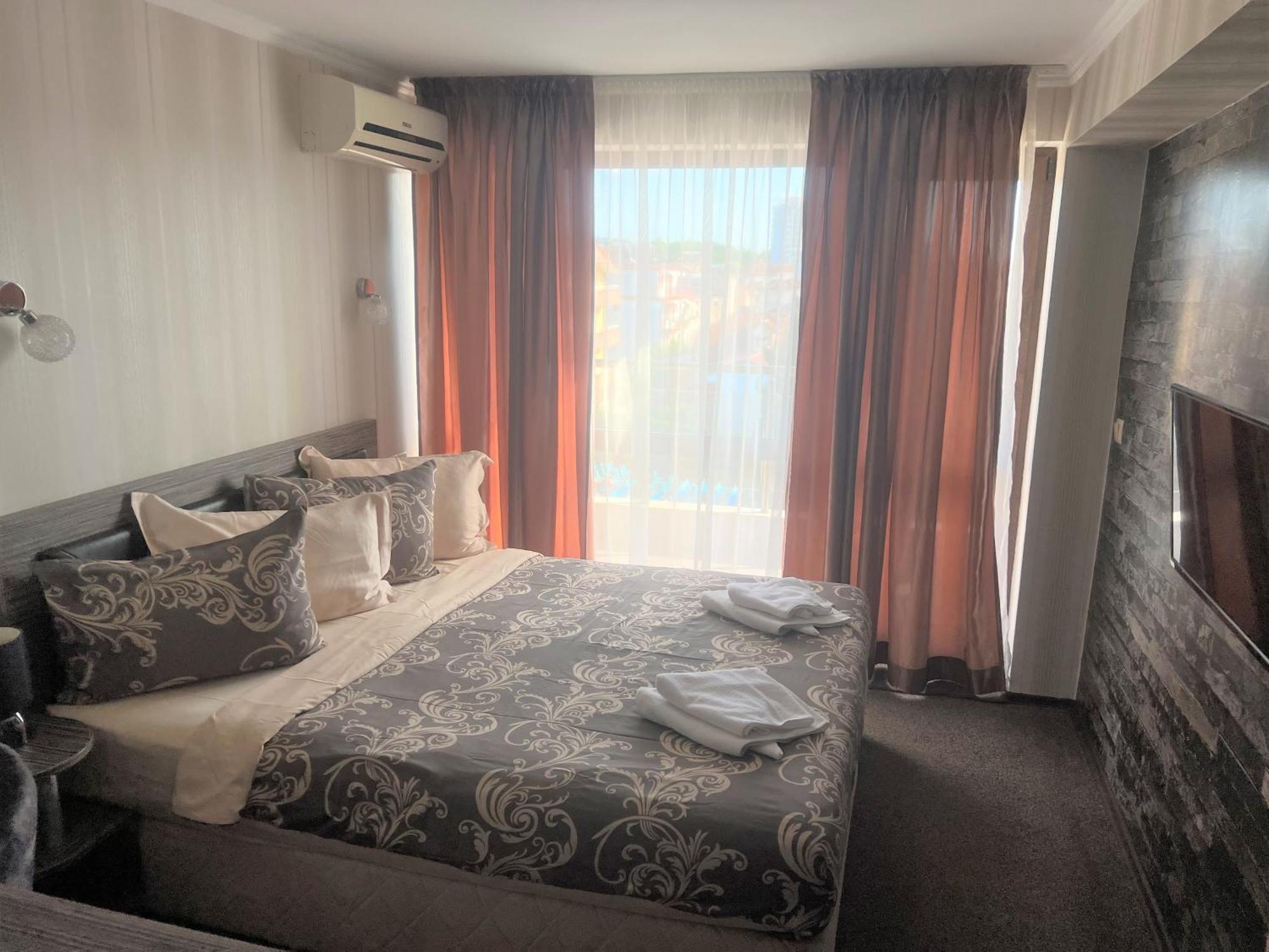 Hotel Lazur คีตาน ภายนอก รูปภาพ
